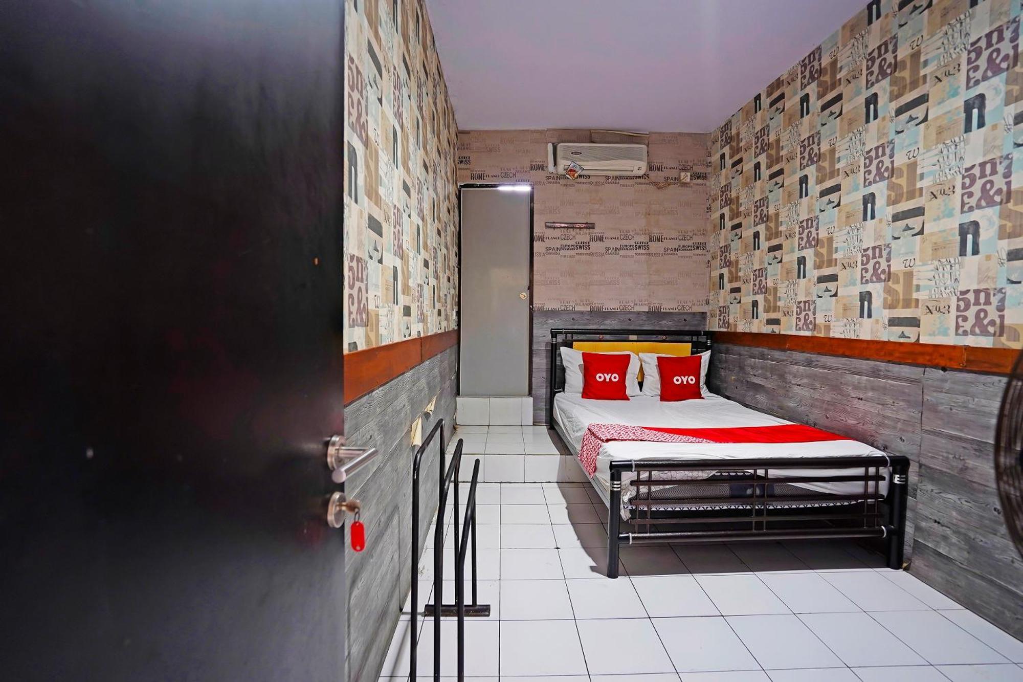 Oyo 91415 De Wijaya Hotel Sidoarjo Εξωτερικό φωτογραφία