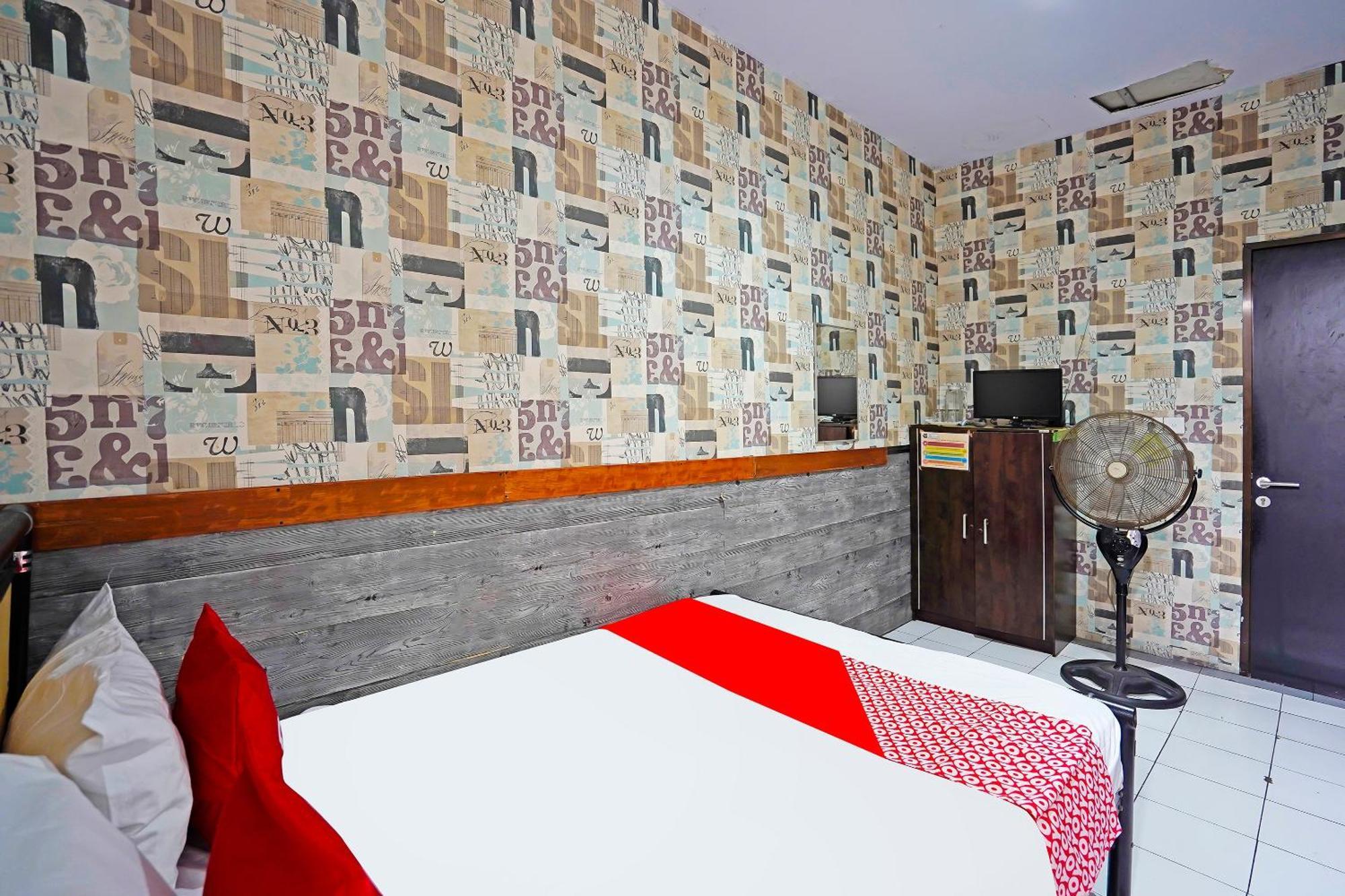 Oyo 91415 De Wijaya Hotel Sidoarjo Εξωτερικό φωτογραφία