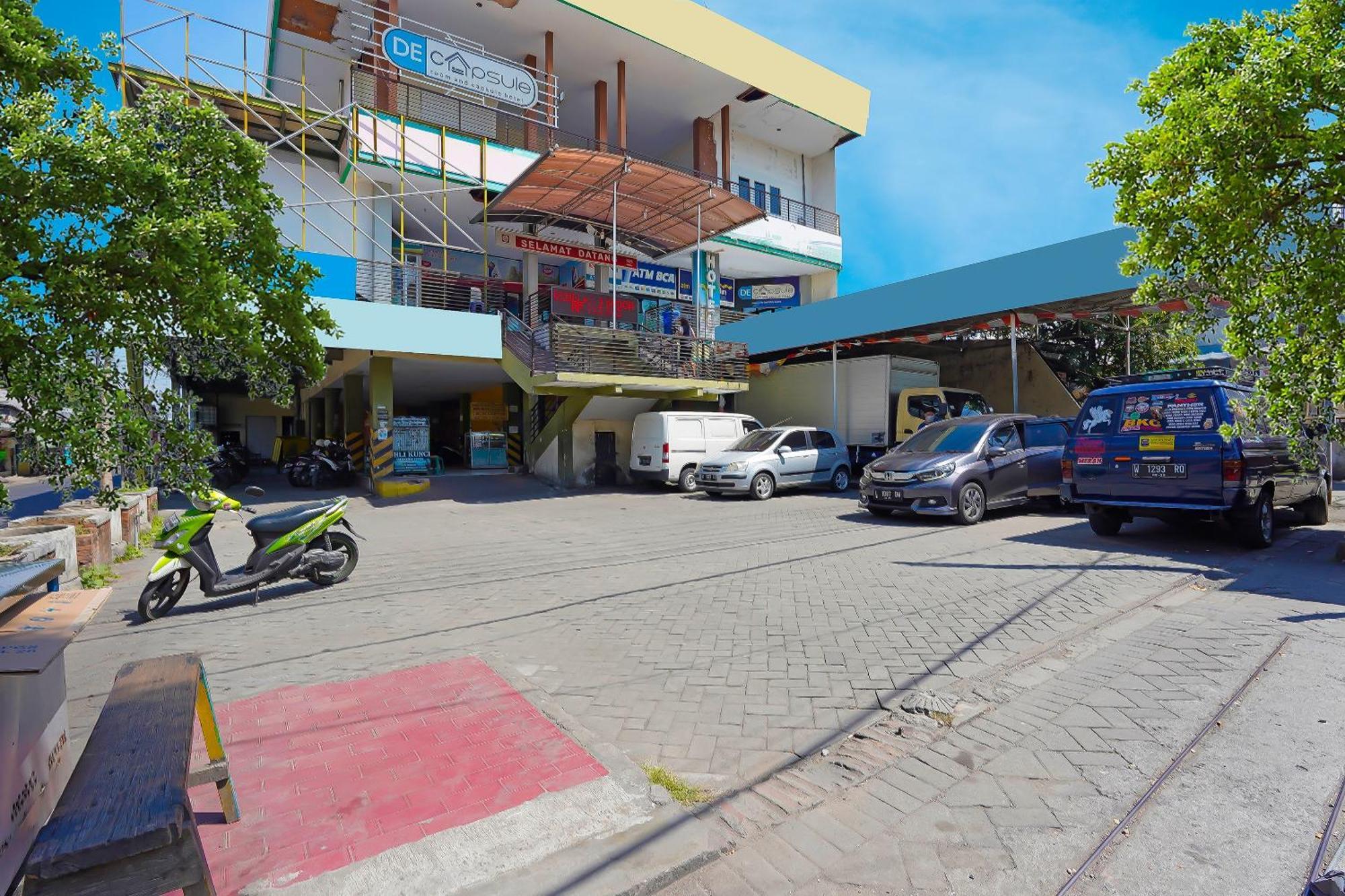 Oyo 91415 De Wijaya Hotel Sidoarjo Εξωτερικό φωτογραφία