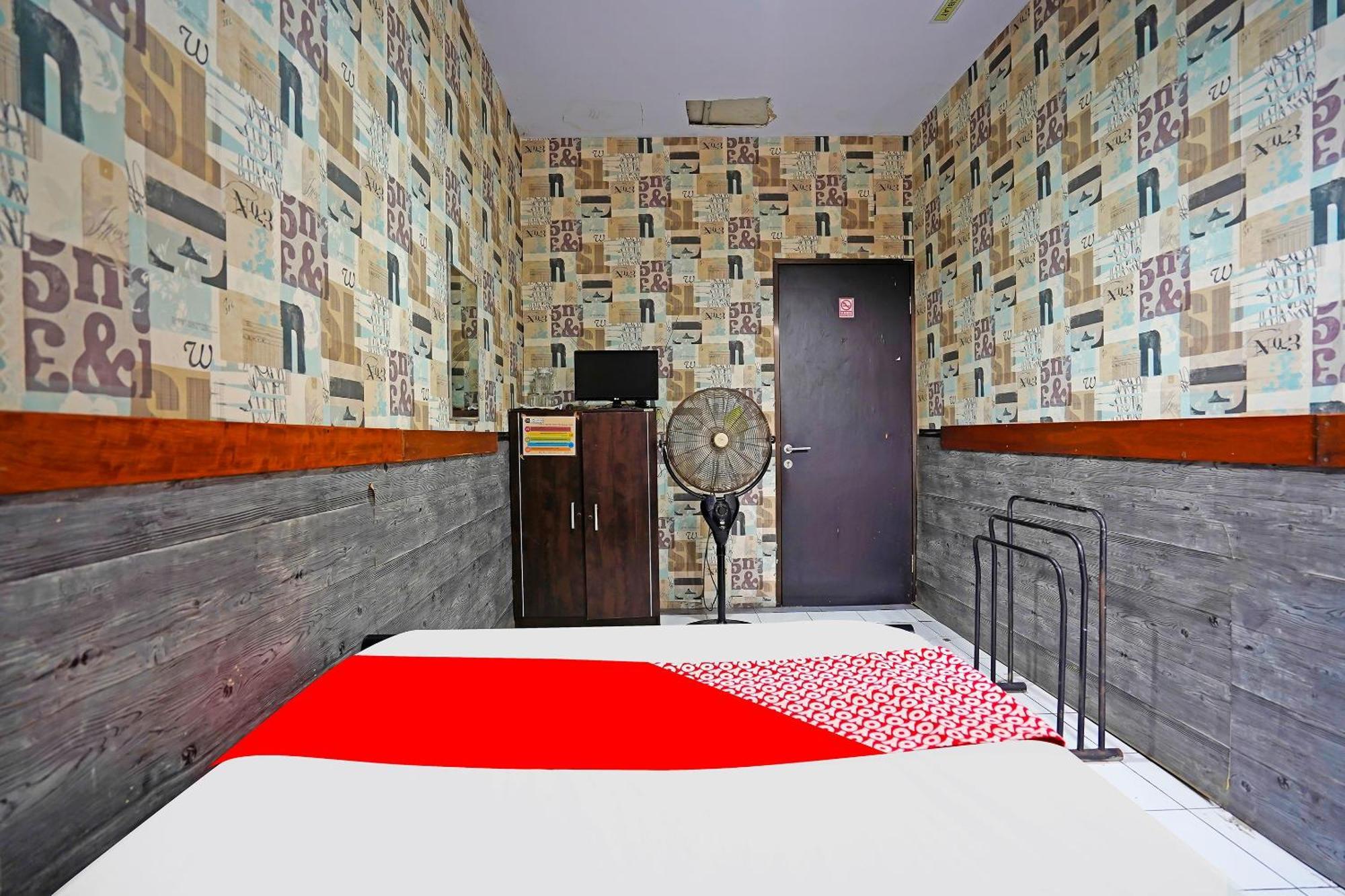 Oyo 91415 De Wijaya Hotel Sidoarjo Εξωτερικό φωτογραφία